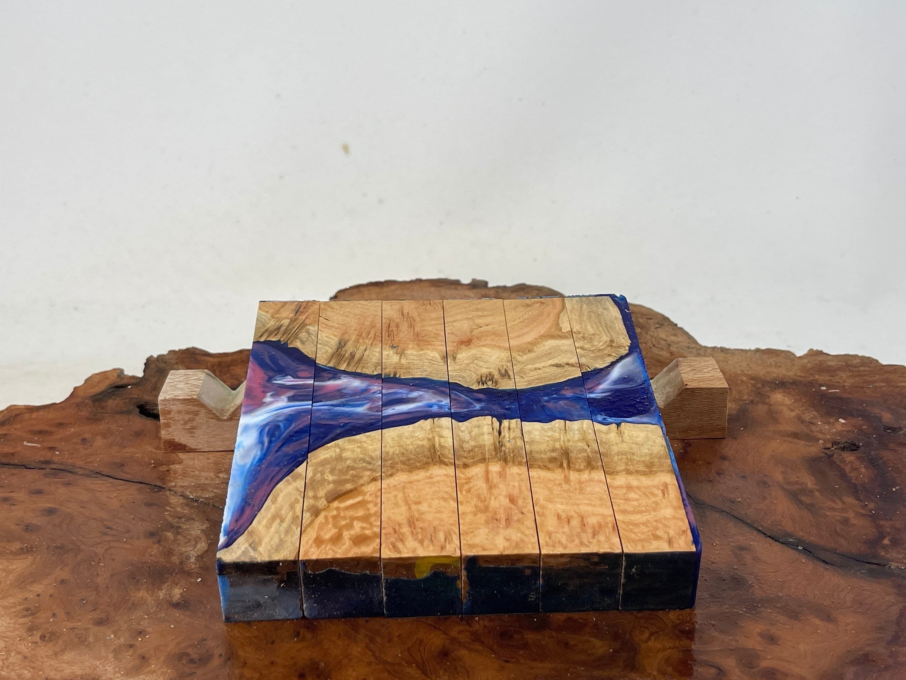 PBBrick-113: Pen Blanks - Blue Bubble gum Malle Burl Hybrid   Alumilite Resin Casting - Jakob Janssen Studios